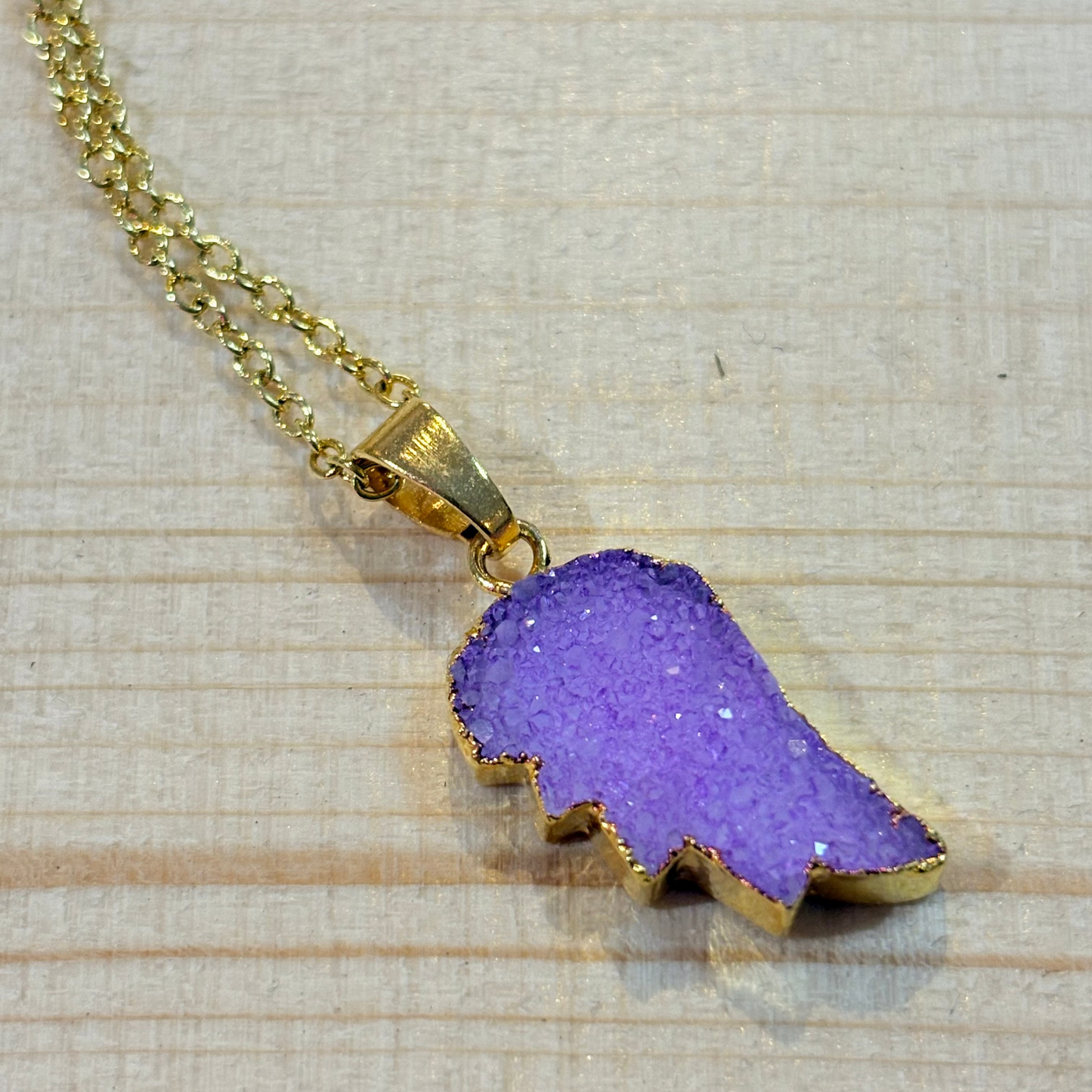 Angel Wing Agate Crystal Necklace - YAAYAA London