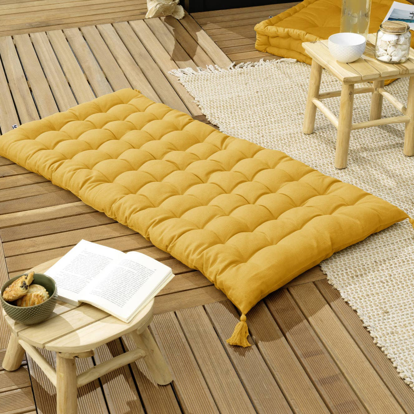KALA Safran floor mattress with tassels 60 x 120 cm