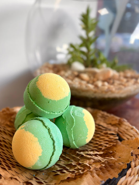 Apple Pie & Custard Bath Bomb