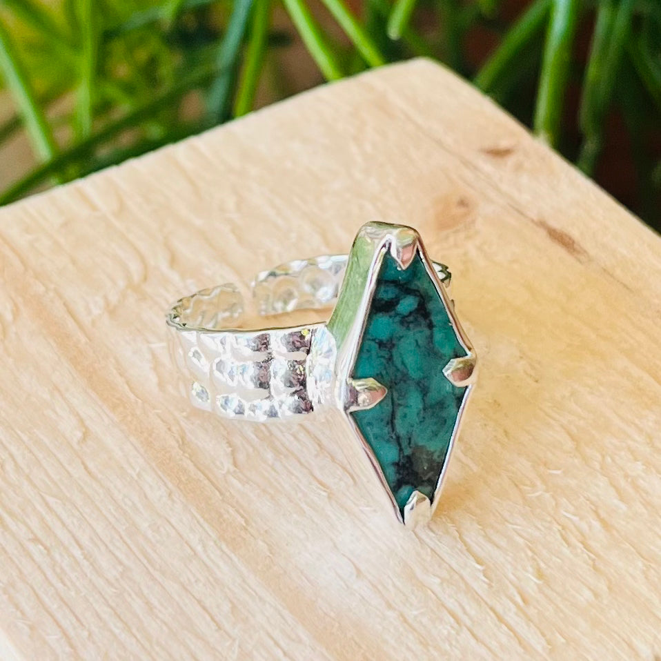 Piccola Sterling Silver Ring - YAAYAA London