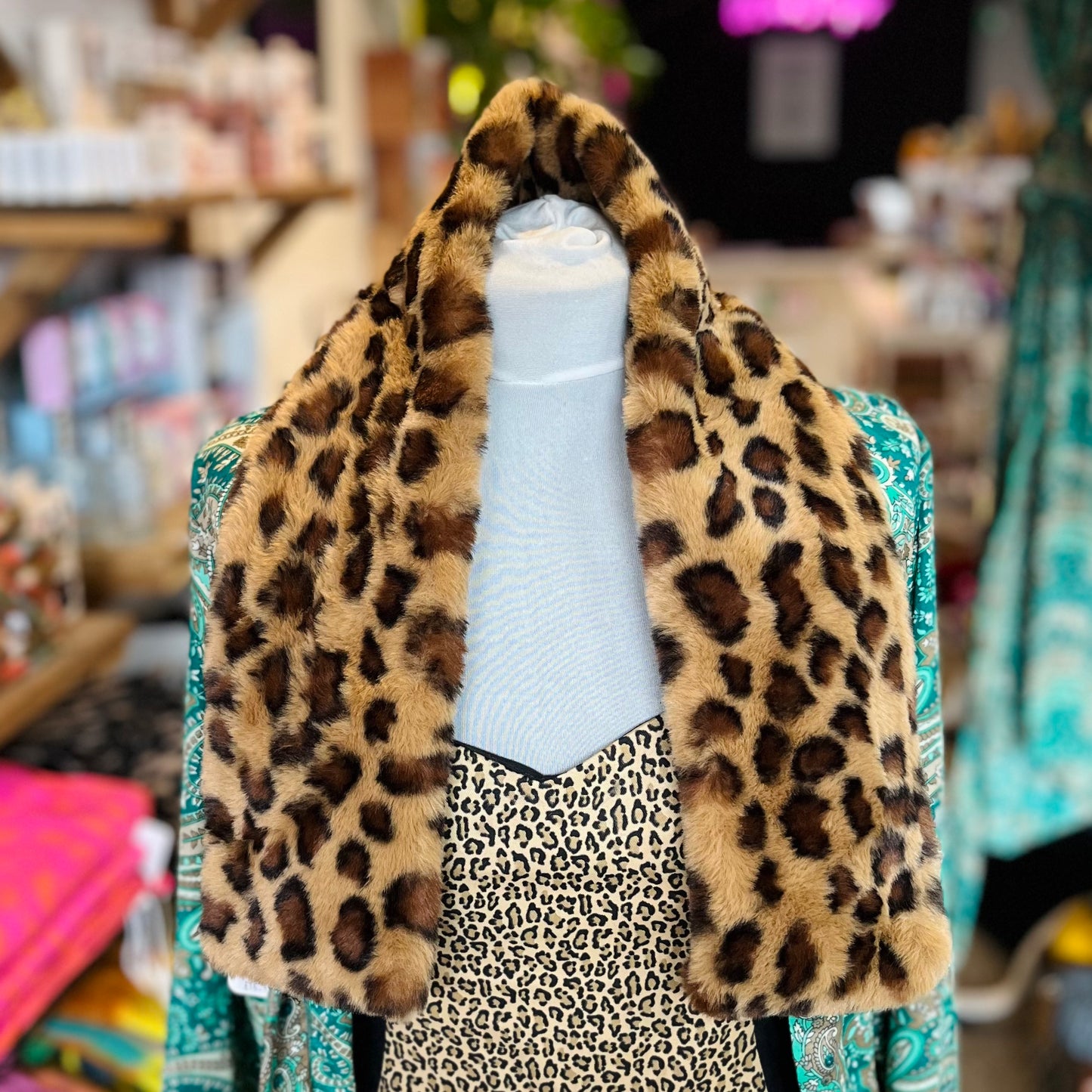 Maple Brown Leopard Print Faux Fur Tippet