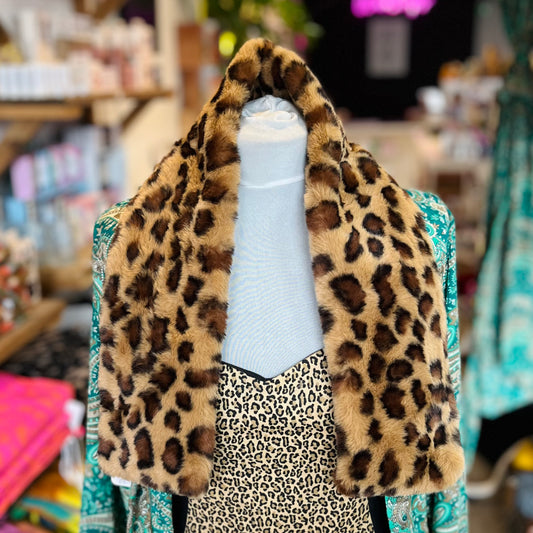 Maple Brown Leopard Print Faux Fur Tippet