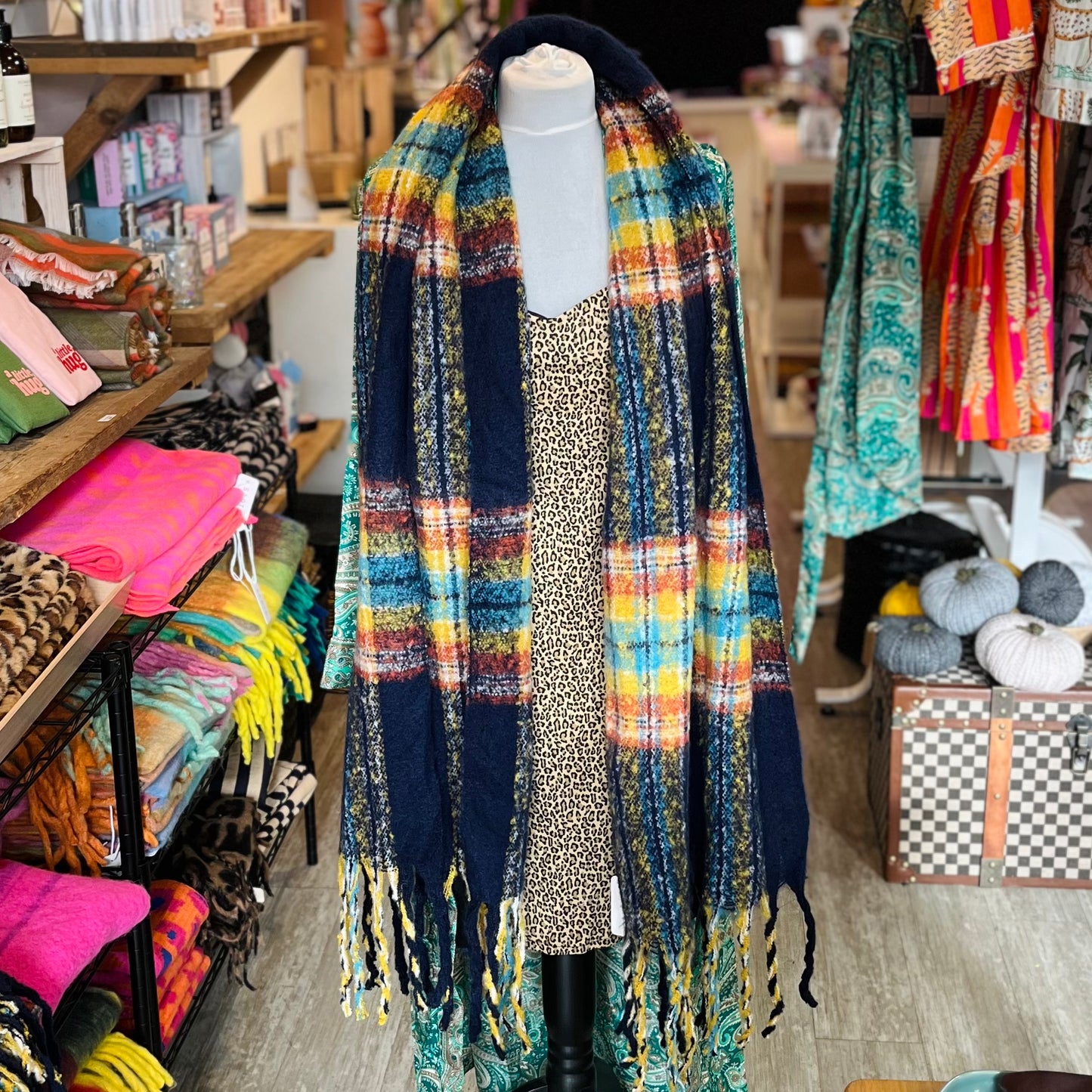 Navy Blue Traditional Check Heavyweight Scarf